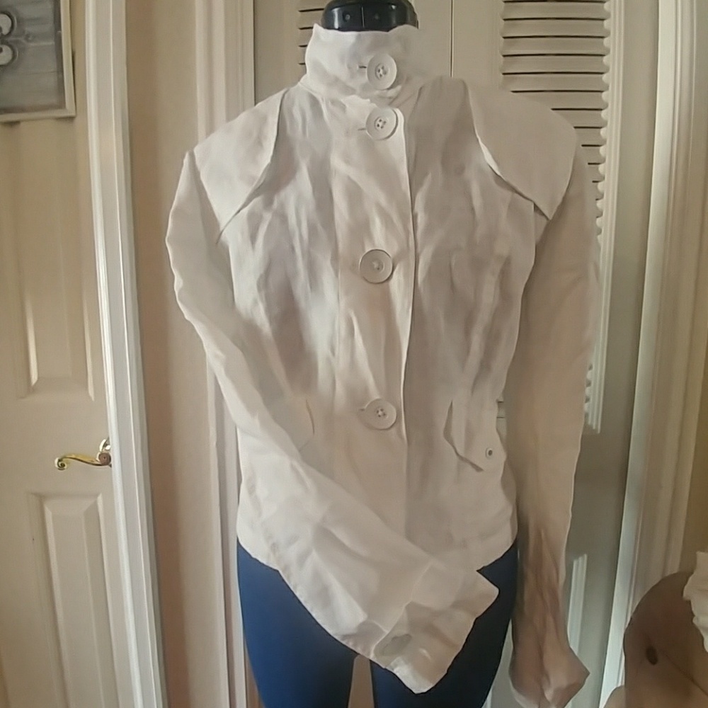CAbi White Linen Blazer